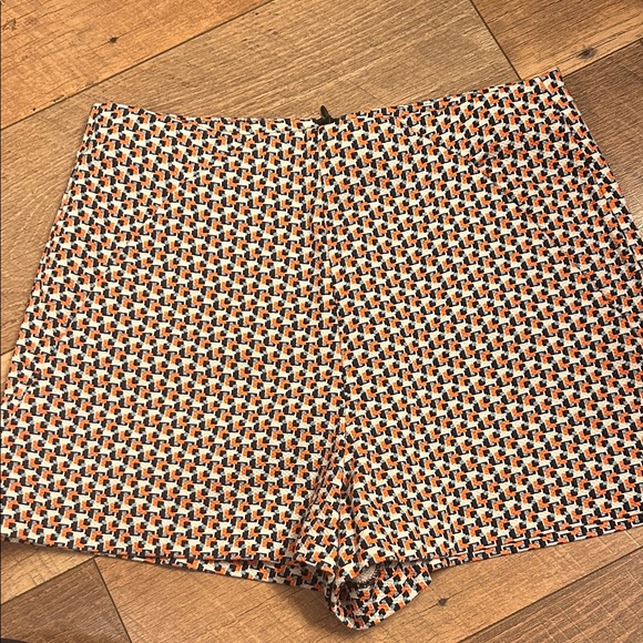 Zara Pants - Zara High Waist Printed Shorts in White, Black & Orange